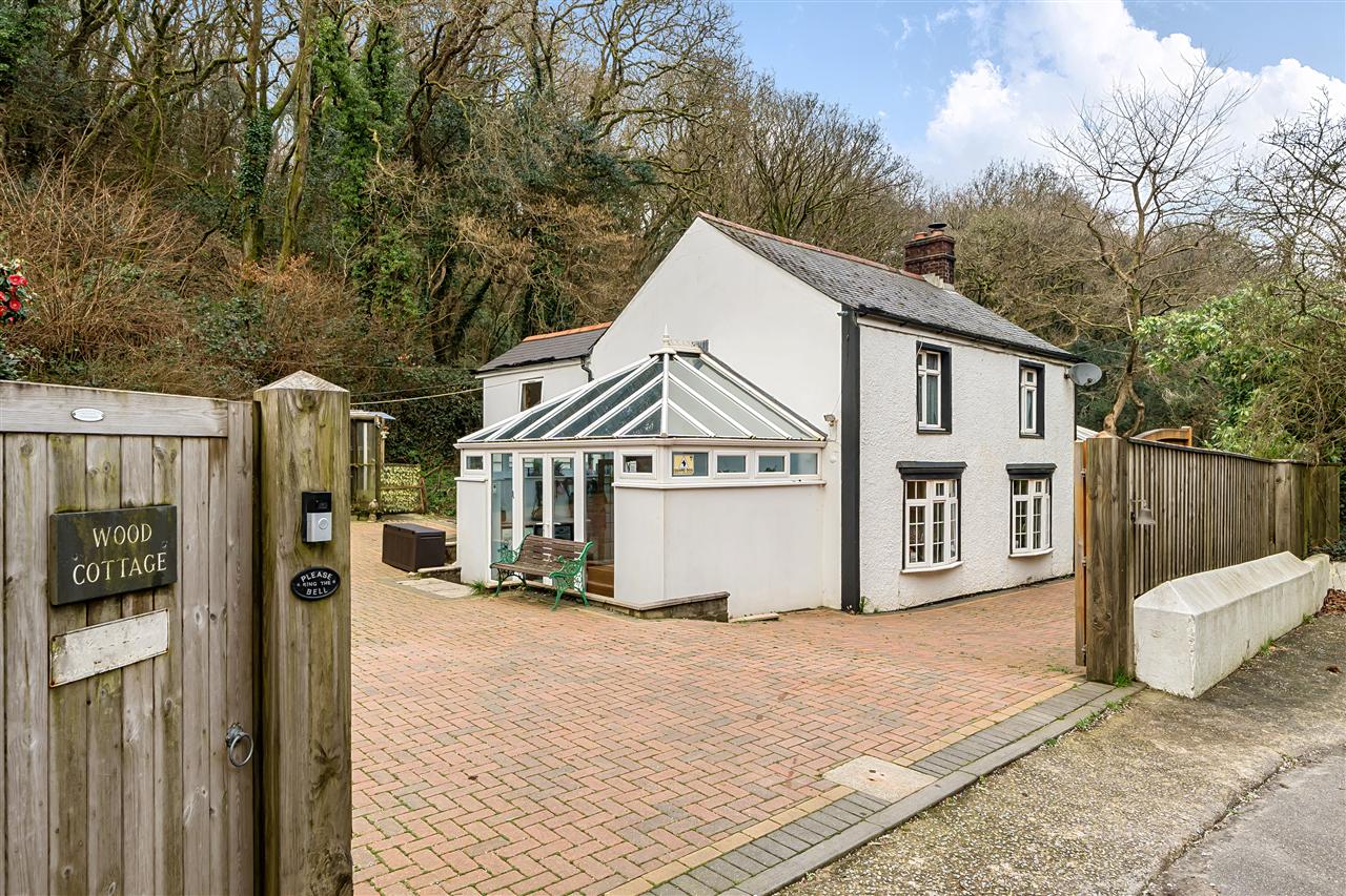 BARRAS MOOR, PERRANARWORTHAL